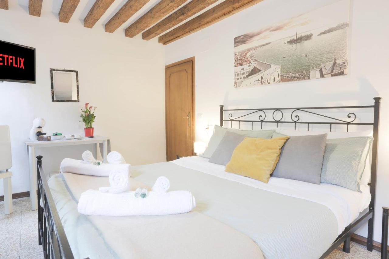 Santa Croce Guest House Venecia Exterior foto