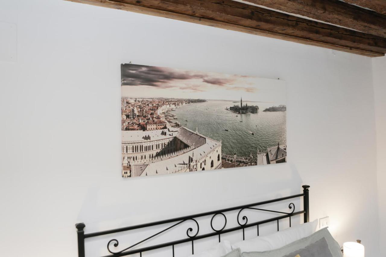 Santa Croce Guest House Venecia Exterior foto